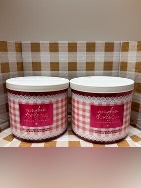 NEW B&BW (2) Gingham Gorgeous 3 wick candles
